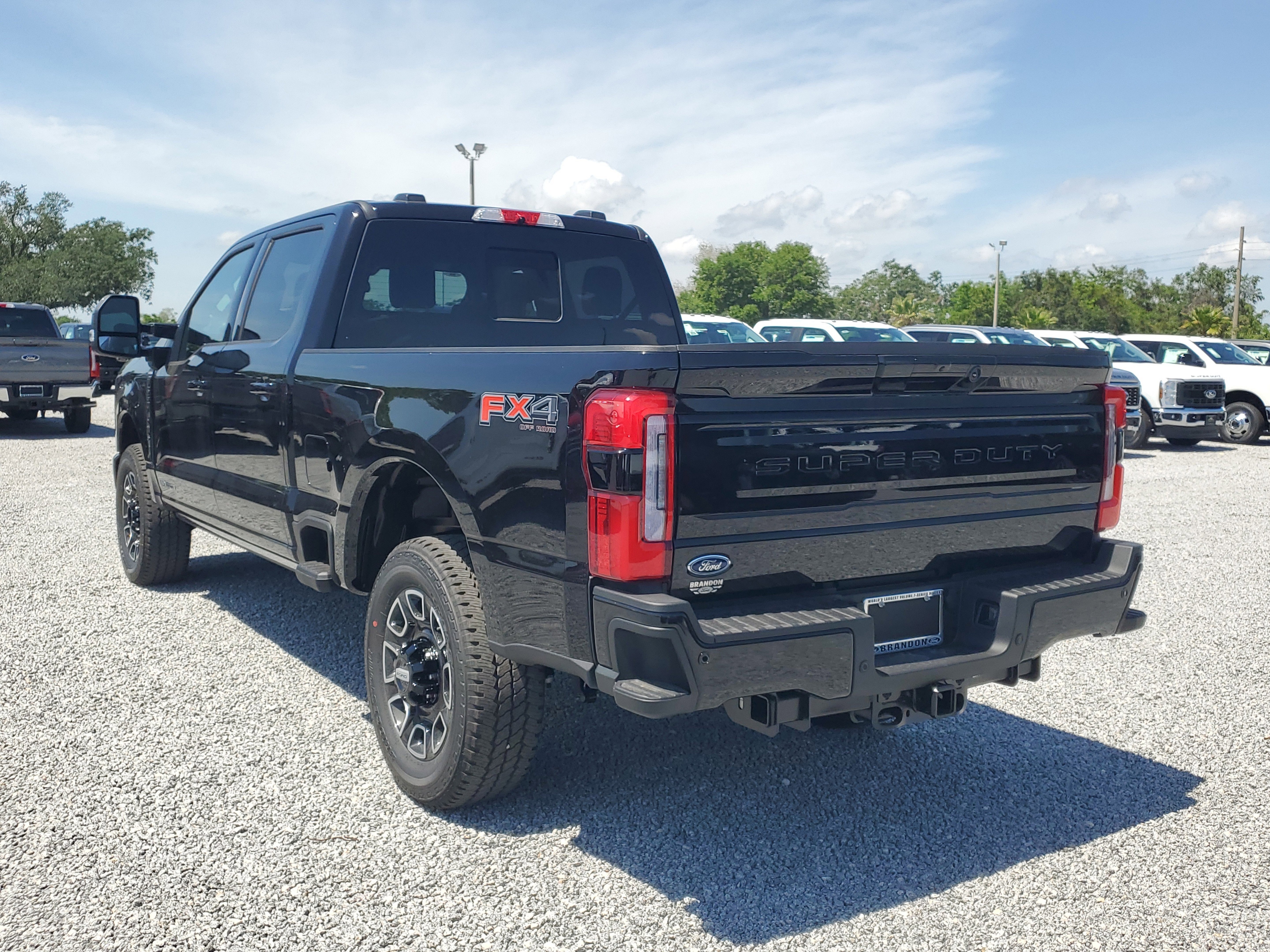 New 2025 Ford F350 Platinum w/ FX4 Off-Road Package image 7