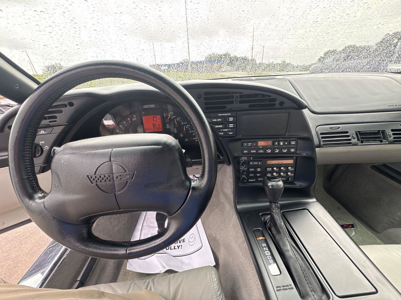 Used 1996 Chevrolet Corvette Convertible RWD image 15