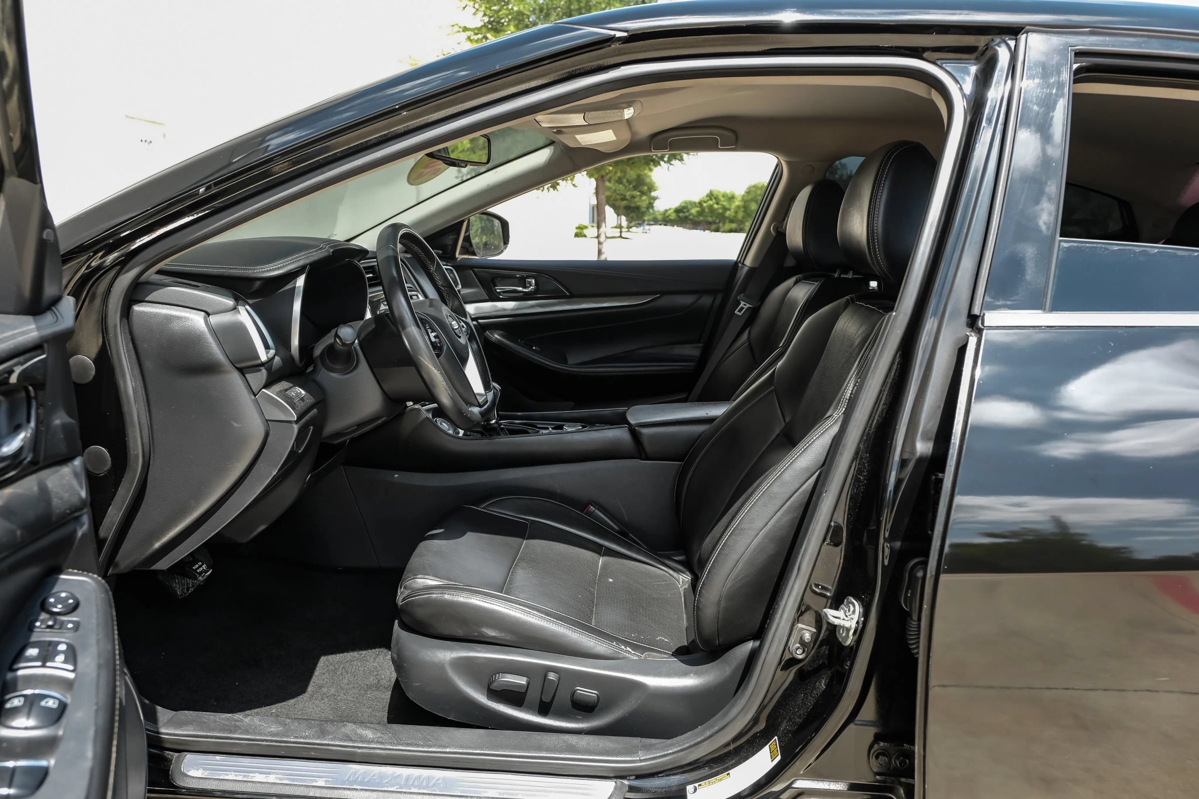 Used 2020 Nissan Maxima 3.5 SV w/ Floor Mat Group FWD image 19