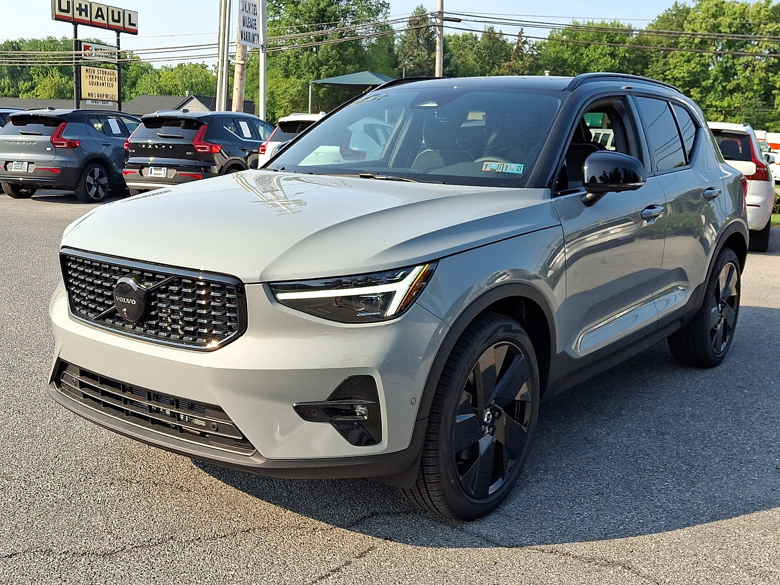 New 2026 Volvo XC40 B5 Ultra w/ Protection Package Premier AWD/4WD image 2