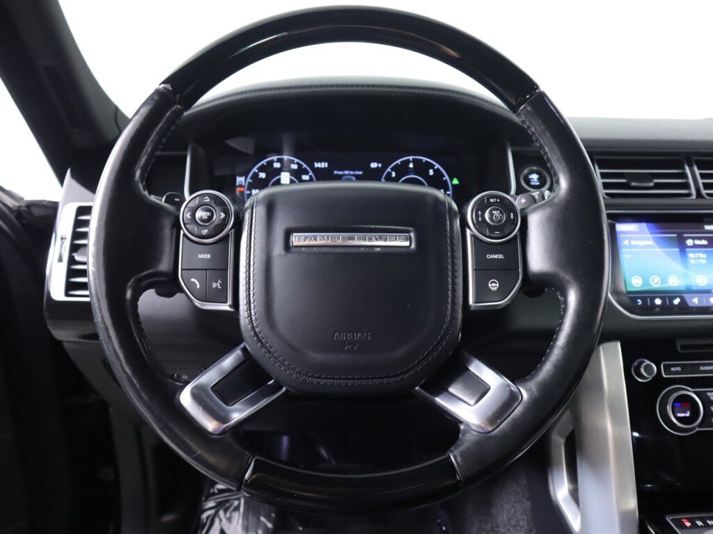 Used 2017 Land Rover Range Rover HSE AWD/4WD image 11