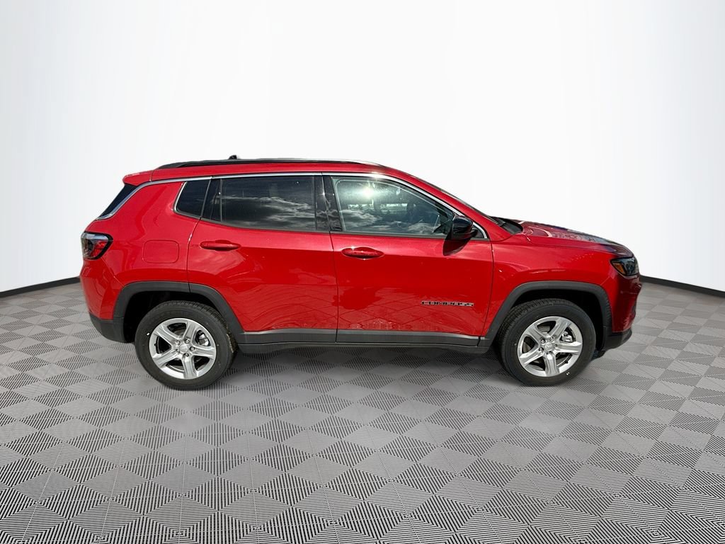 New 2023 Jeep Compass Latitude AWD/4WD image 8