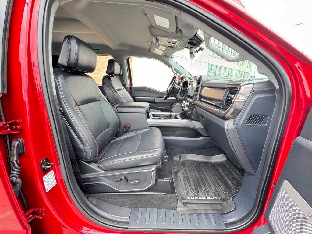 Used 2023 Ford F250 Lariat w/ Sport Appearance Package image 39