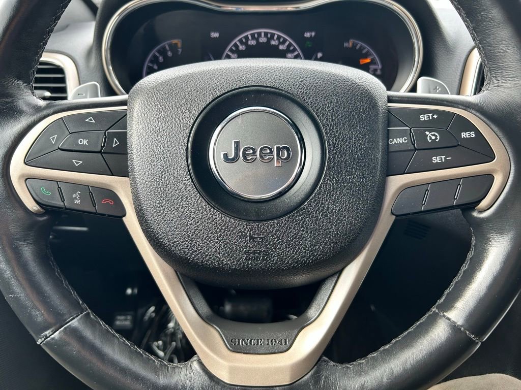 Used 2016 Jeep Grand Cherokee Laredo 75th Anniversary image 23