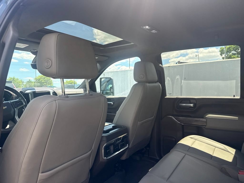 Used 2020 Chevrolet Silverado 2500 LTZ w/ LTZ Premium Package AWD/4WD image 8