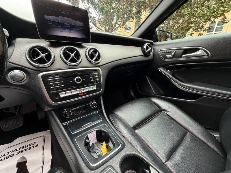 Used 2018 Mercedes-Benz GLA 250 image 59