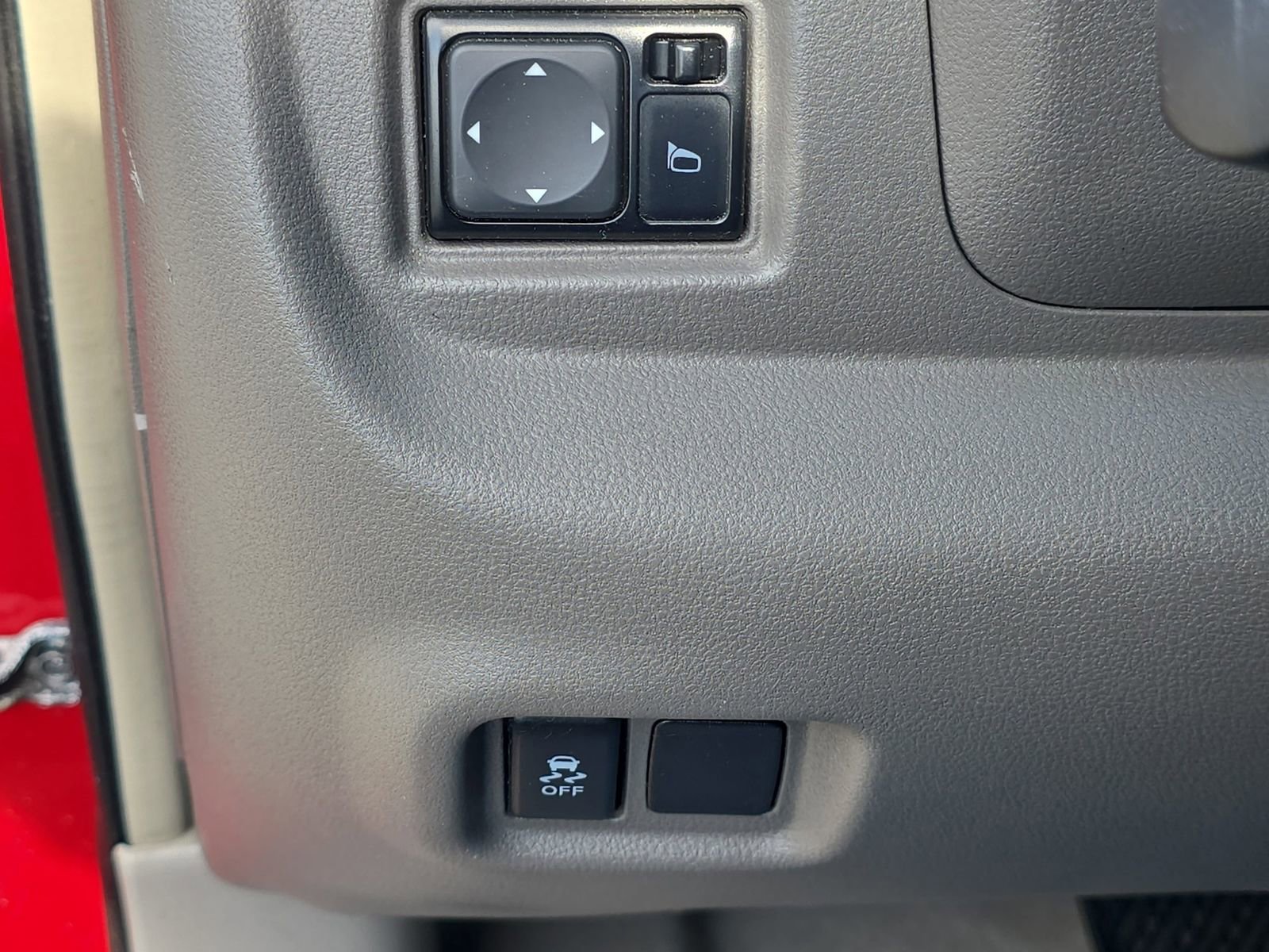 Used 2014 Nissan Versa SV image 26