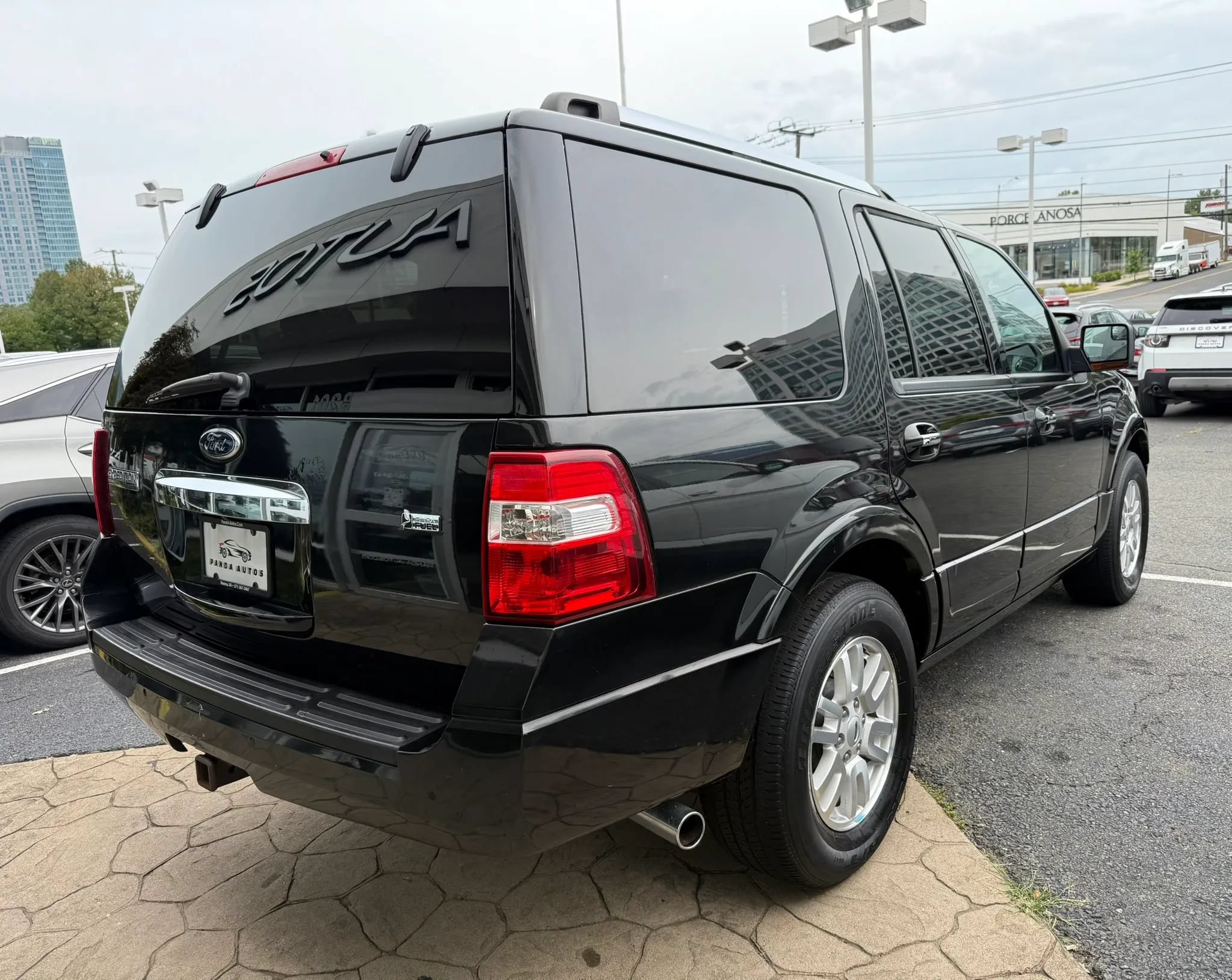 Used 2012 Ford Expedition Limited AWD/4WD image 7