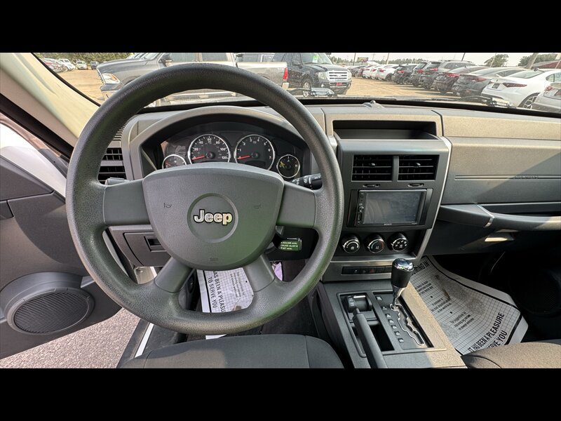 Used 2010 Jeep Liberty Sport w/ Popular Equipment Group AWD/4WD image 16