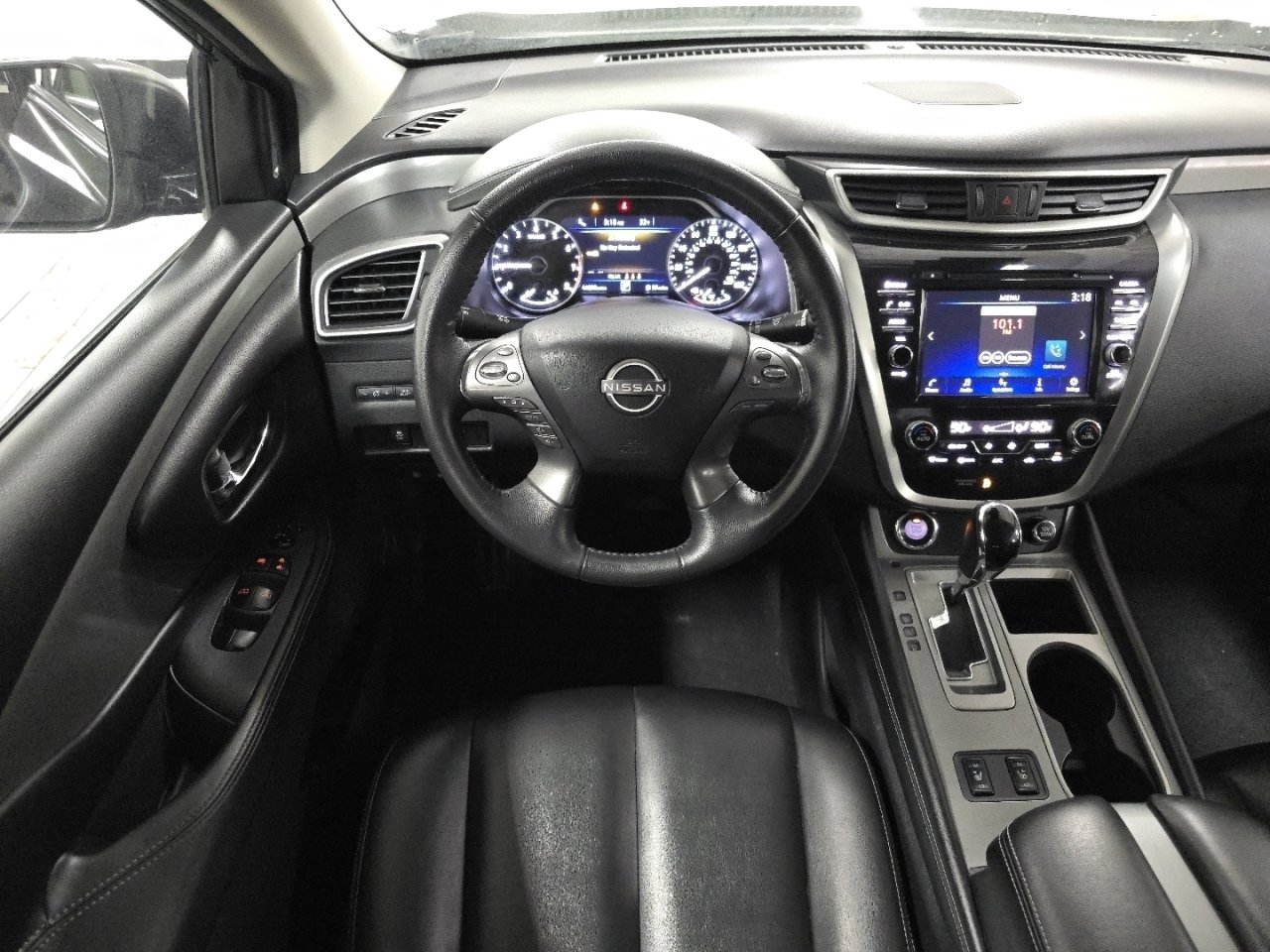 Used 2024 Nissan Murano SV image 28