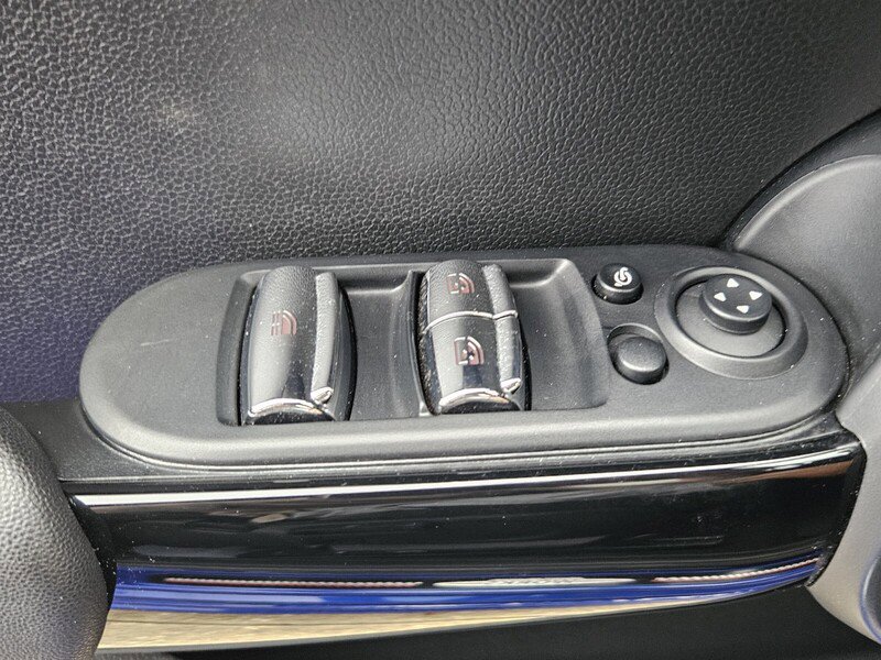 Used 2021 MINI Cooper John Cooper Works w/ Driver Assistance Package image 16