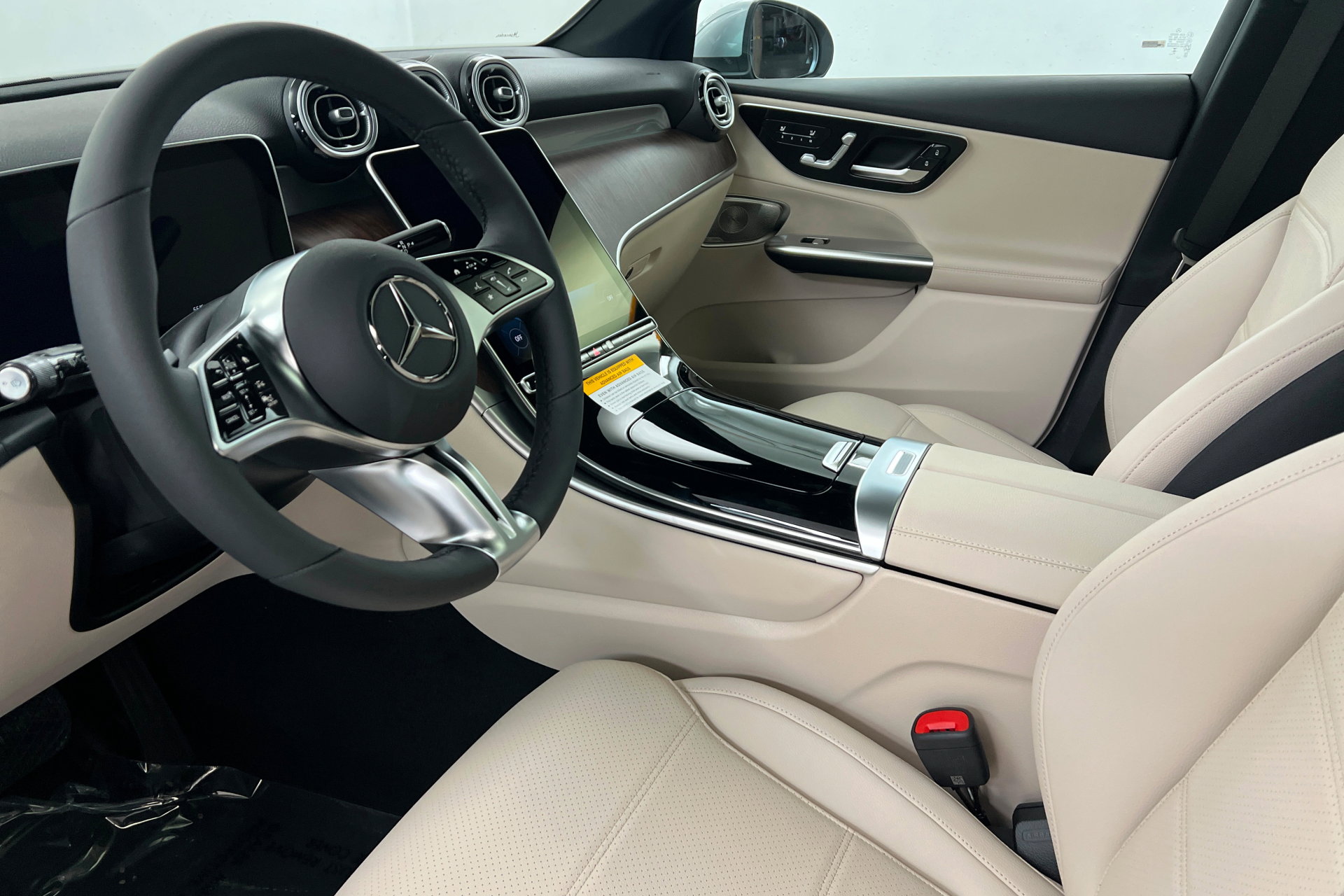 New 2026 Mercedes-Benz GLC 300 4MATIC image 15
