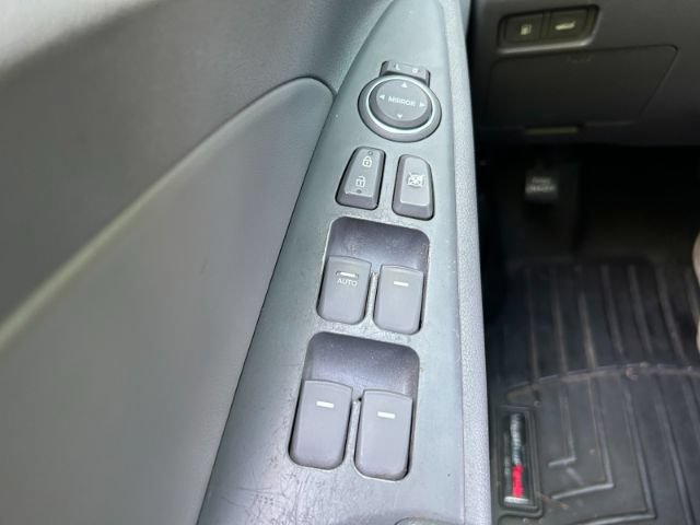 Used 2013 Hyundai Sonata Limited FWD image 16