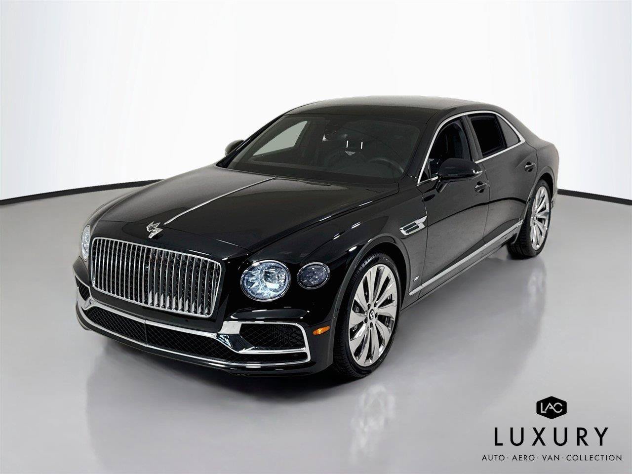Used 2022 Bentley Flying Spur V8 AWD/4WD image 4