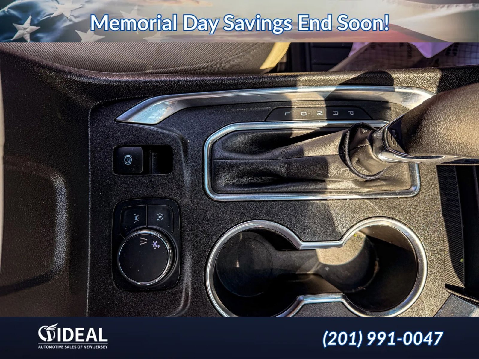 Used 2022 Chevrolet Traverse LS FWD image 29