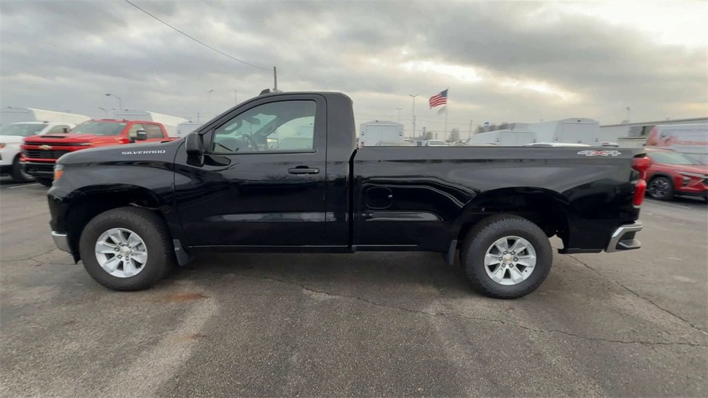 Used 2025 Chevrolet Silverado 1500 W/T w/ WT Safety Package image 5