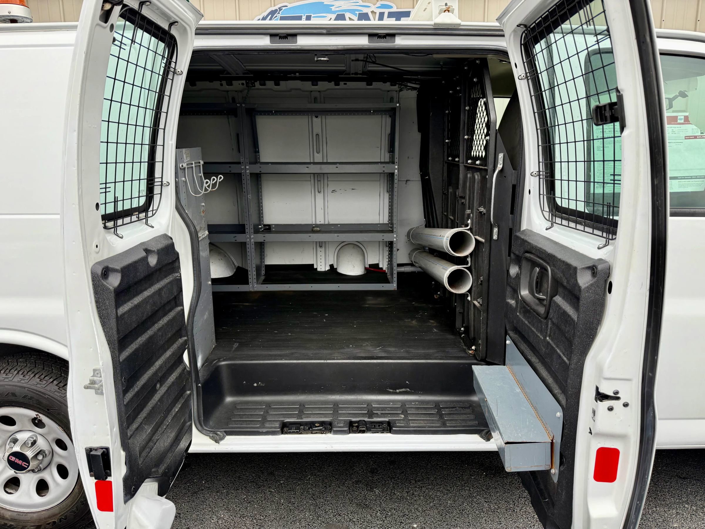 Used 2013 GMC Savana 1500 AWD image 22