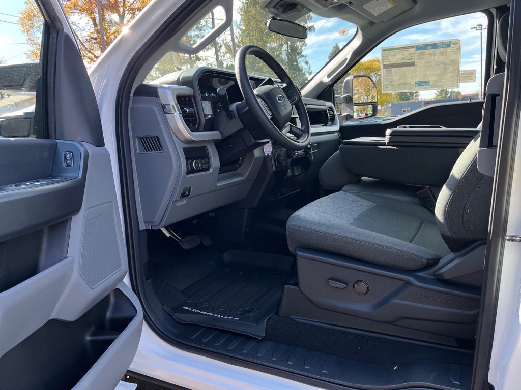 New 2026 Ford F350 XLT w/ 360-Degree Camera Package image 9