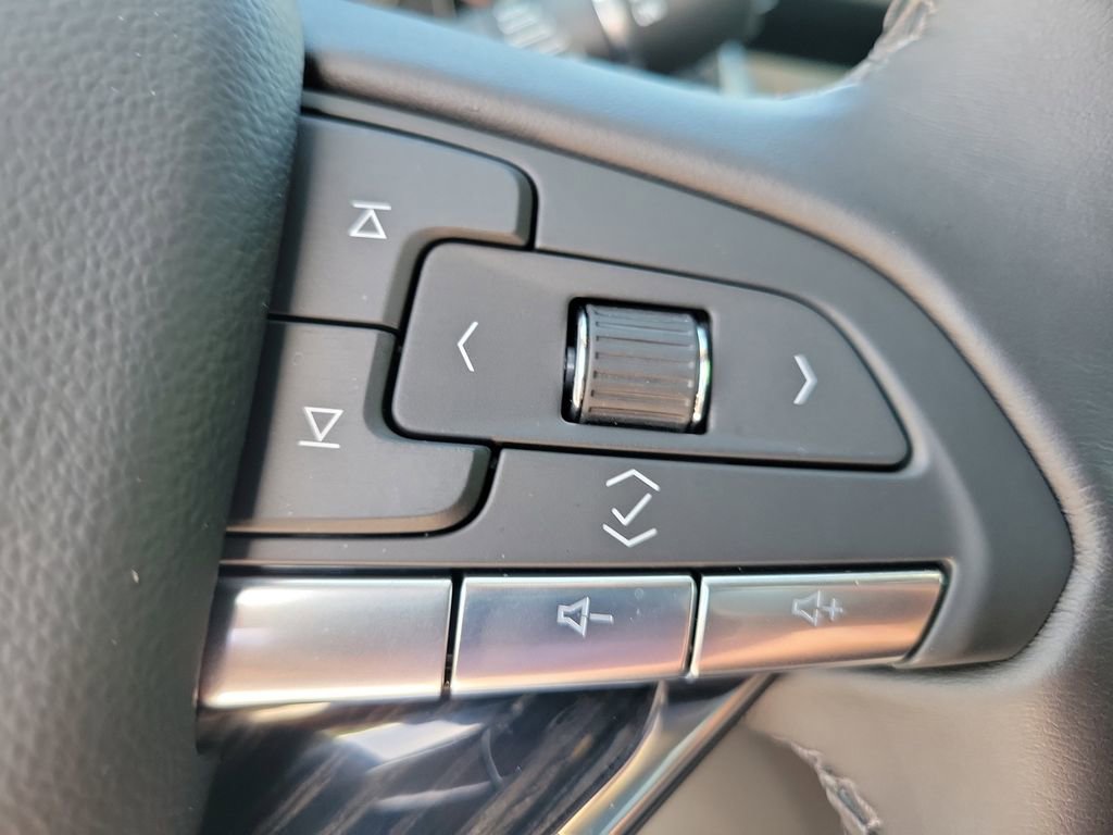 Used 2025 Cadillac XT6 Premium Luxury w/ Technology Package image 28