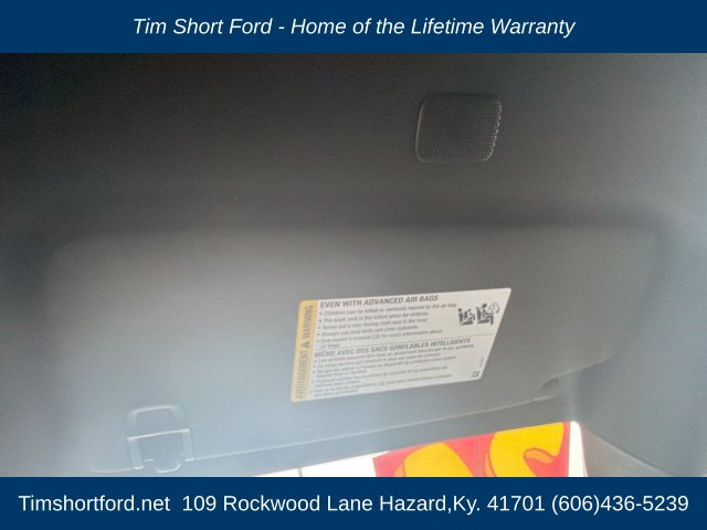Used 2024 Chevrolet Colorado Trail Boss w/ Technology Package AWD/4WD image 25