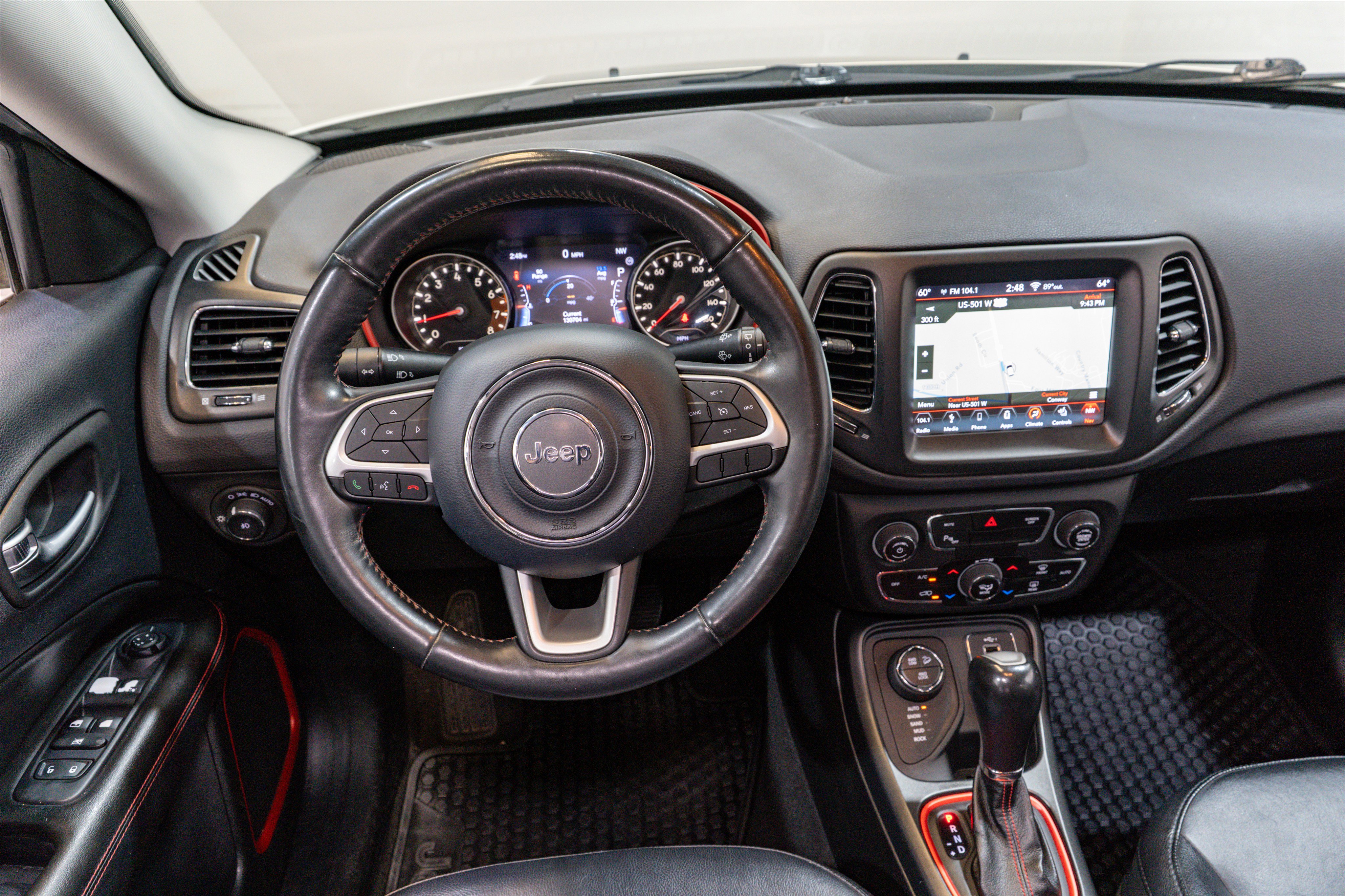 Used 2019 Jeep Compass Trailhawk w/ Cold Weather Group image 11