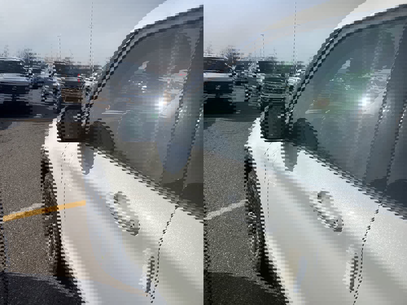 New 2026 Ford Explorer Active w/ Active Comfort Package image 4