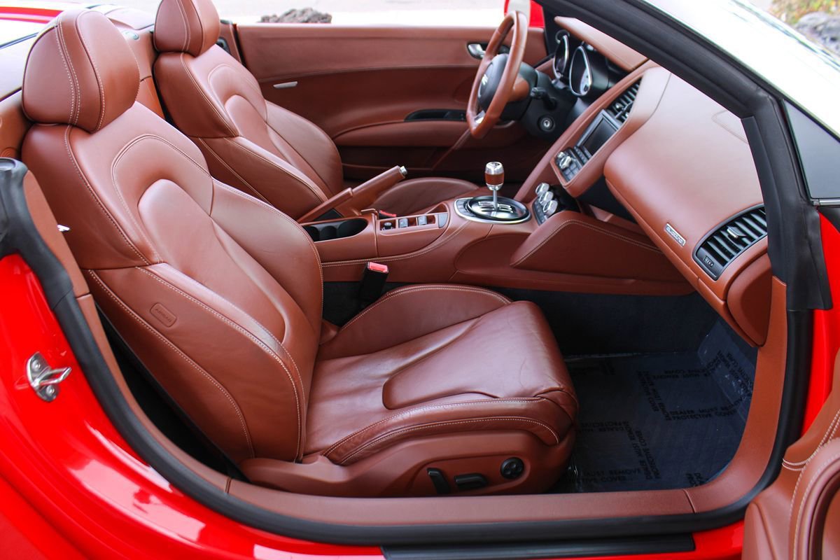 Used 2011 Audi R8 V10 image 20