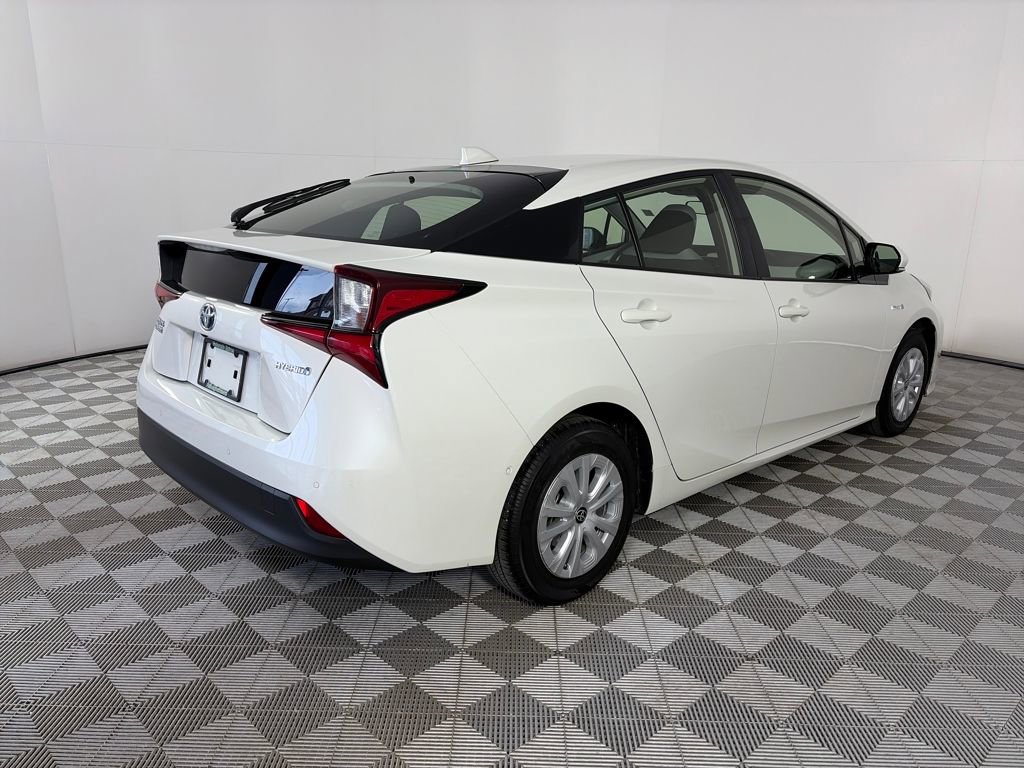 Used 2020 Toyota Prius LE w/ Carpet Mat Package image 7