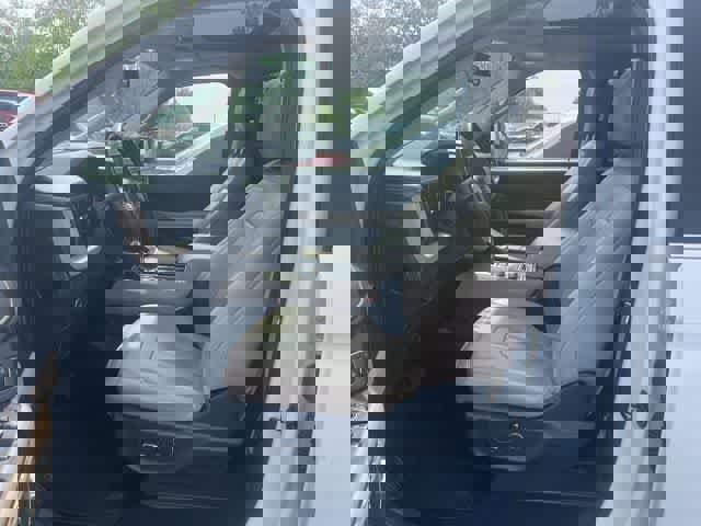 Used 2024 Ford Expedition Limited image 2