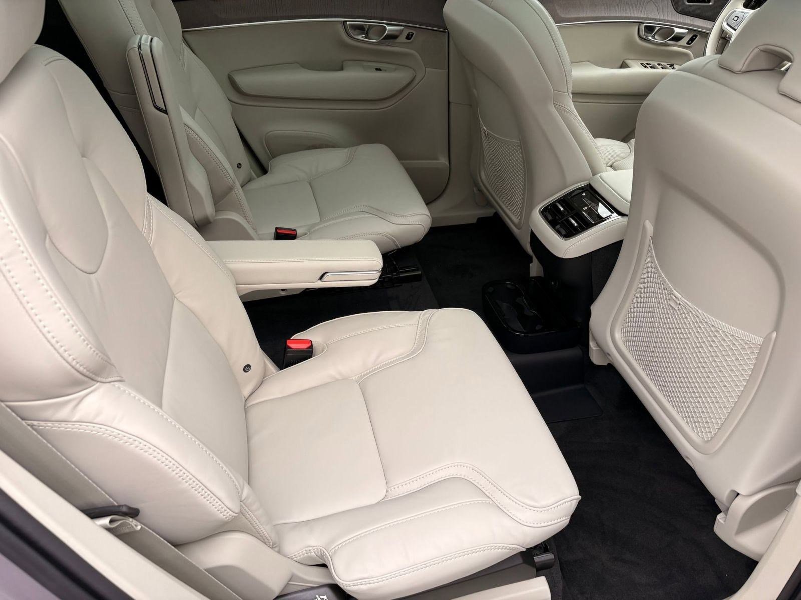 Used 2026 Volvo XC90 B6 Ultra w/ Protection Package image 26