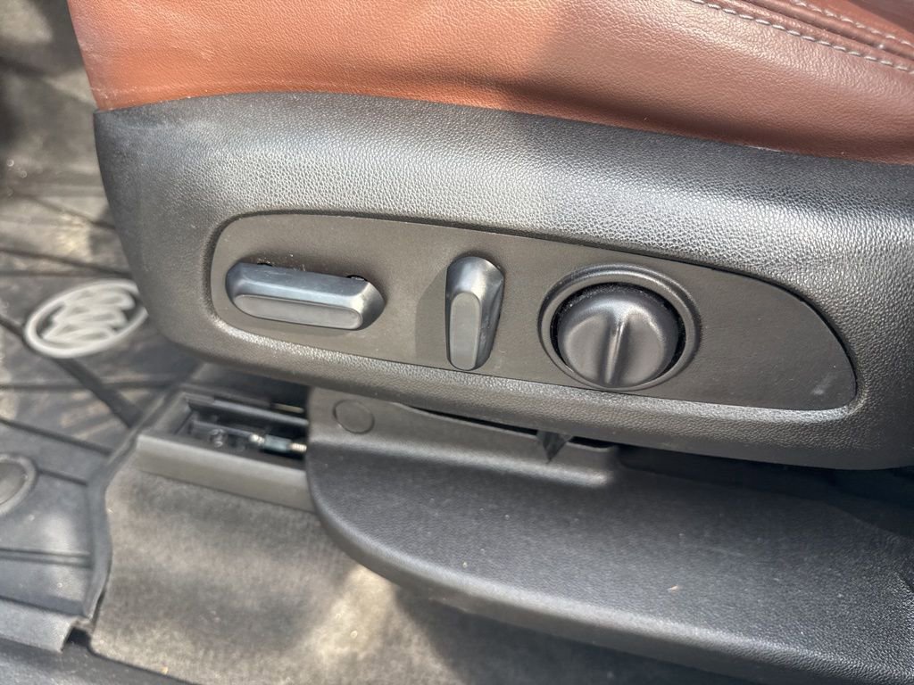 Used 2019 Buick Enclave Avenir w/ Avenir Technology Package image 10