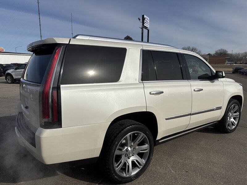 Used 2015 Cadillac Escalade Premium AWD/4WD image 8
