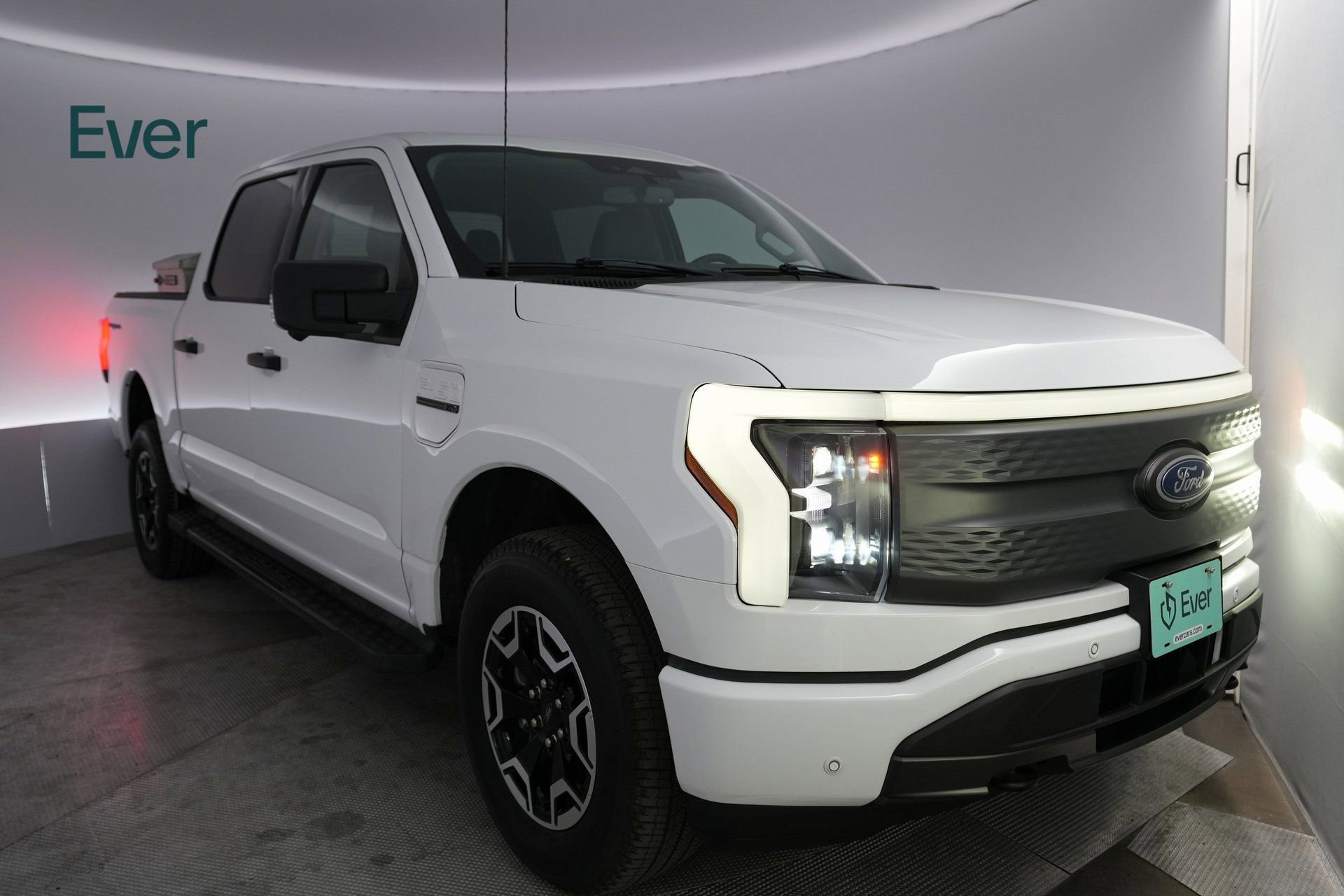 Used 2023 Ford F150 Lightning XLT image 2