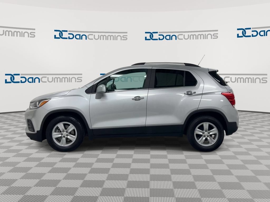 Used 2018 Chevrolet Trax LT w/ LT Convenience Package FWD image 5
