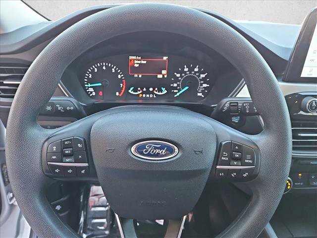 Used 2022 Ford Escape SE w/ SE Sport Appearance Package image 13