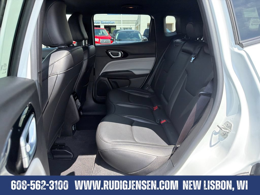 Used 2025 Jeep Compass Limited AWD/4WD image 23