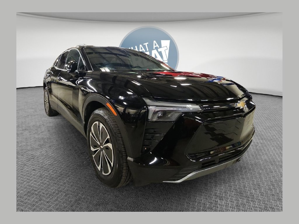 Used 2025 Chevrolet Blazer EV LT AWD/4WD image 1
