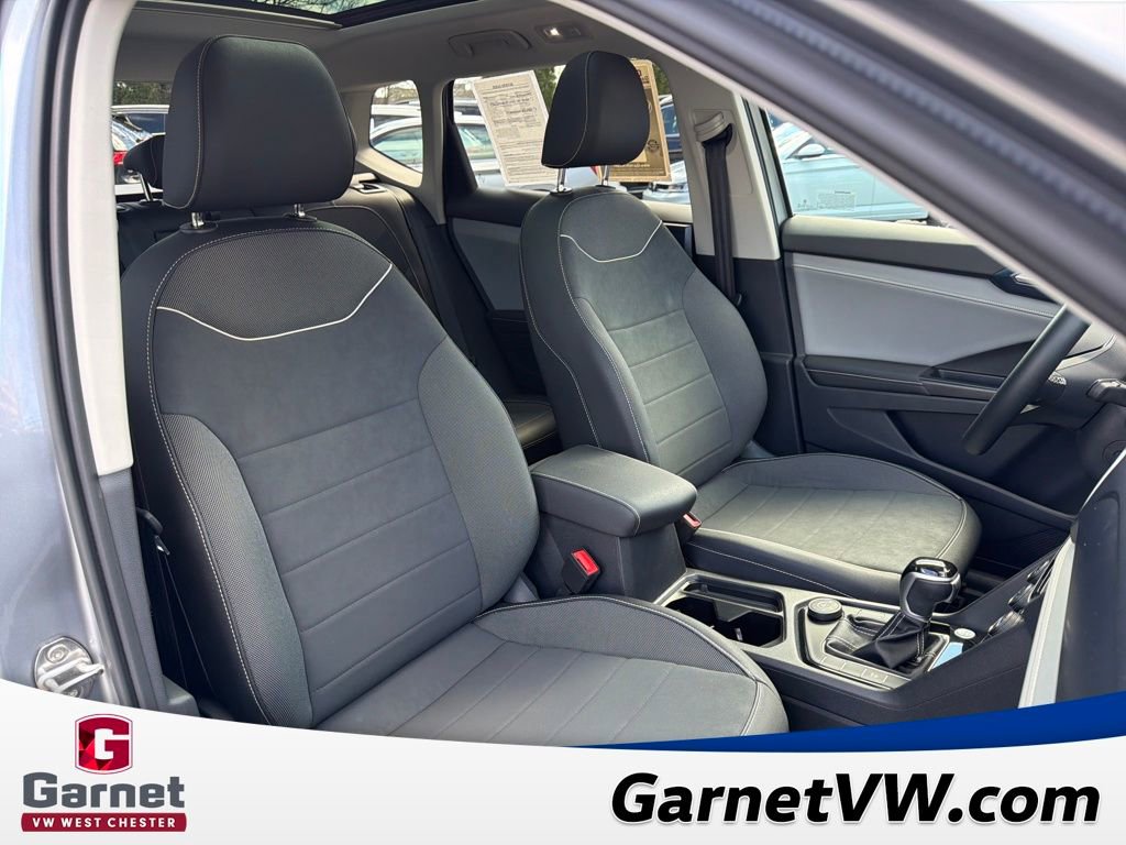 Certified 2024 Volkswagen Taos SE image 41