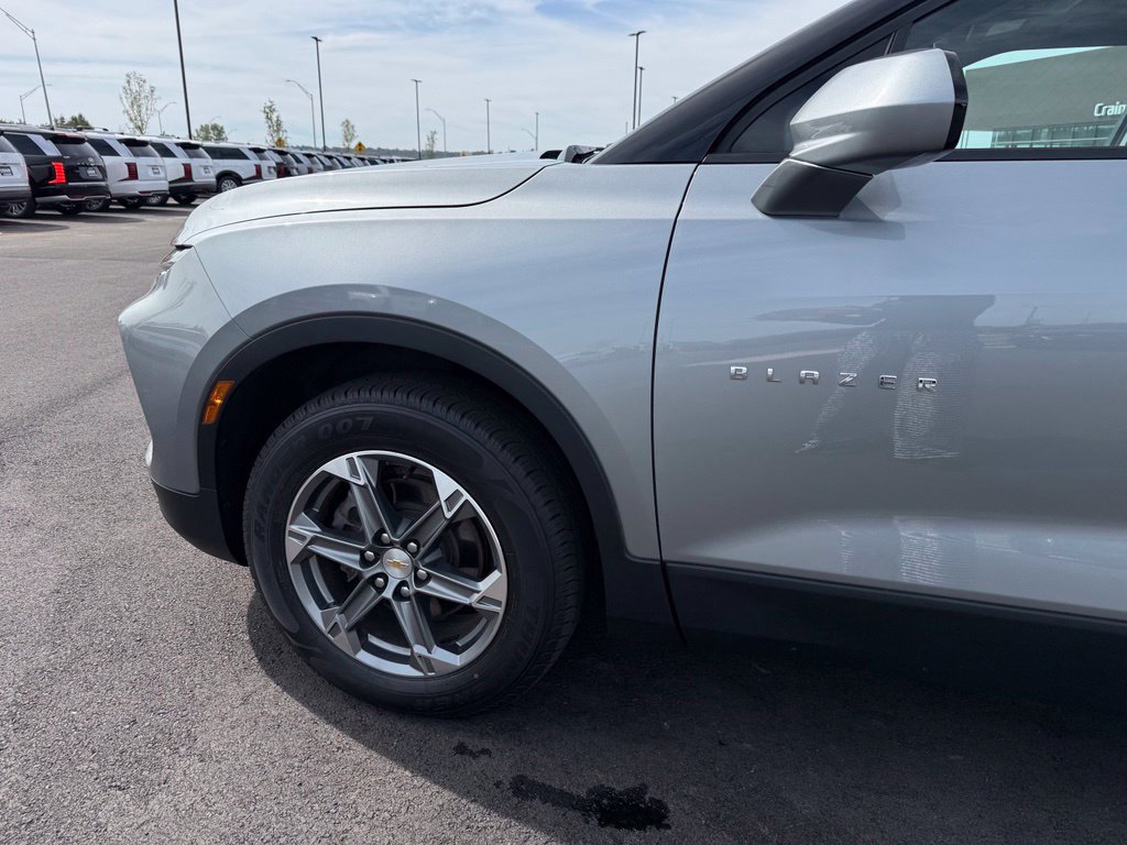 Used 2023 Chevrolet Blazer LT w/ Convenience Package AWD/4WD image 31