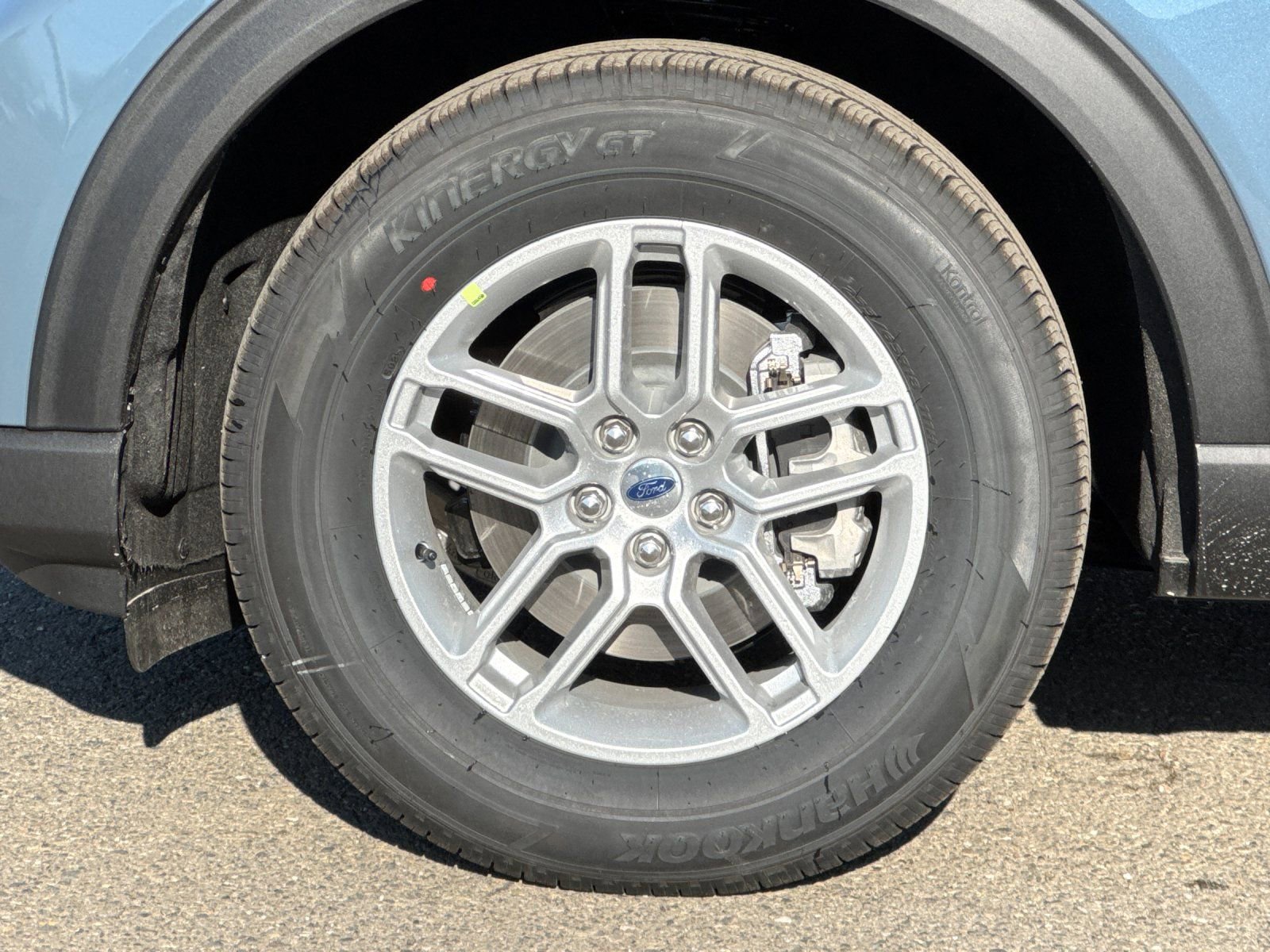 New 2026 Ford Explorer Active image 29