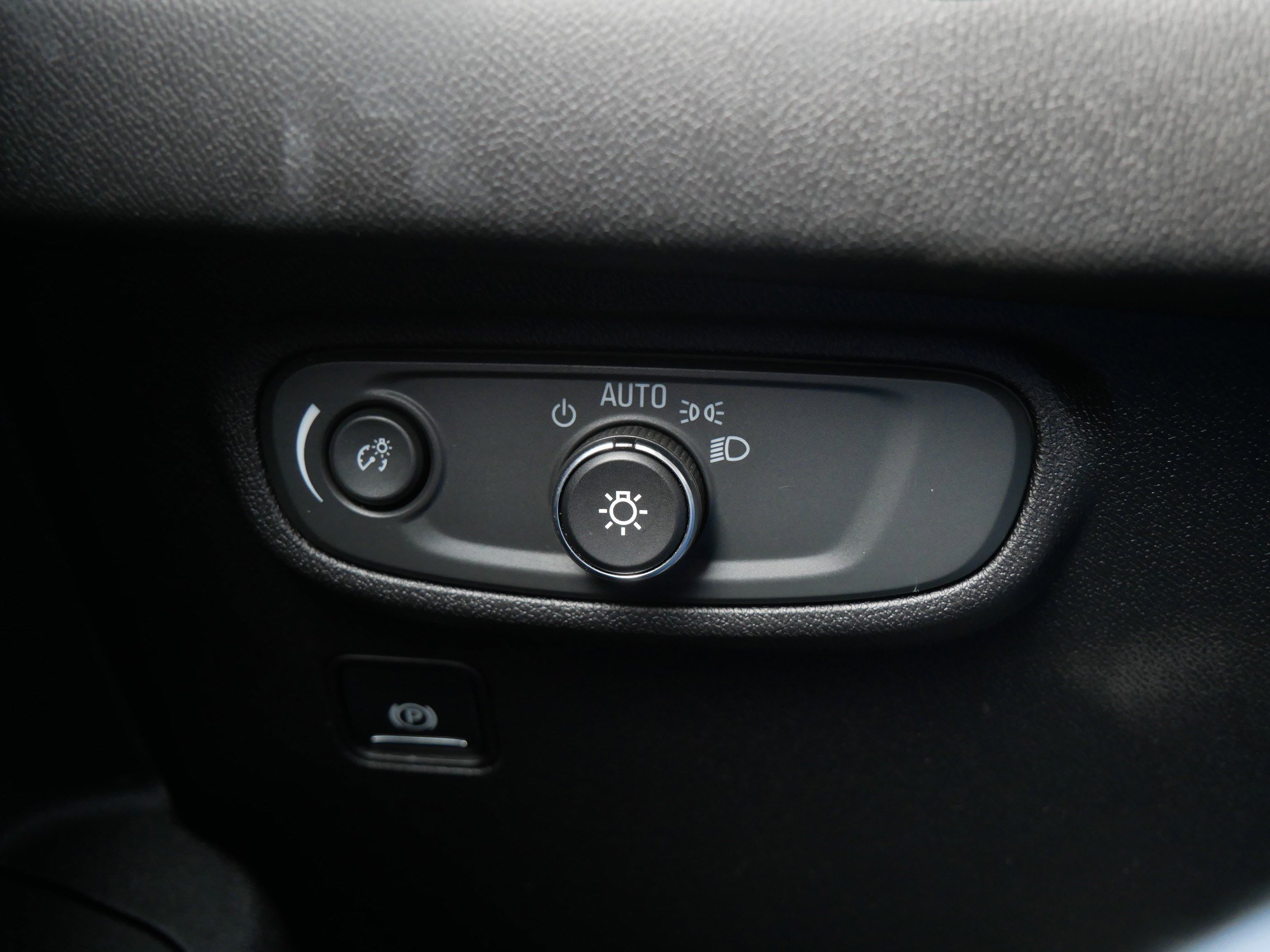 Used 2018 GMC Terrain SLE w/ Driver Convenience Package image 26