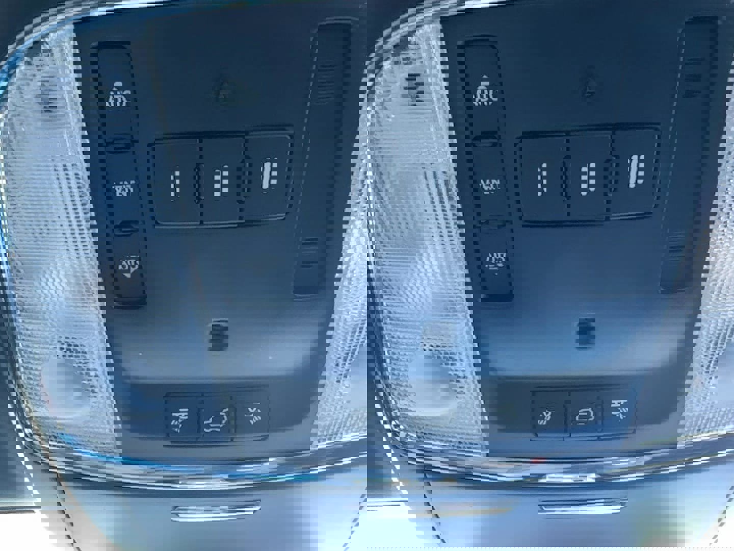 Used 2016 Jeep Grand Cherokee Limited image 12