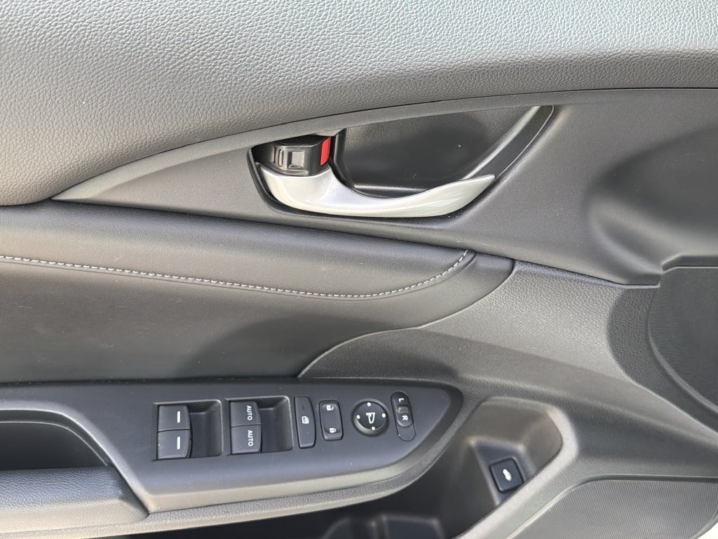 Used 2022 Honda Insight Touring image 19