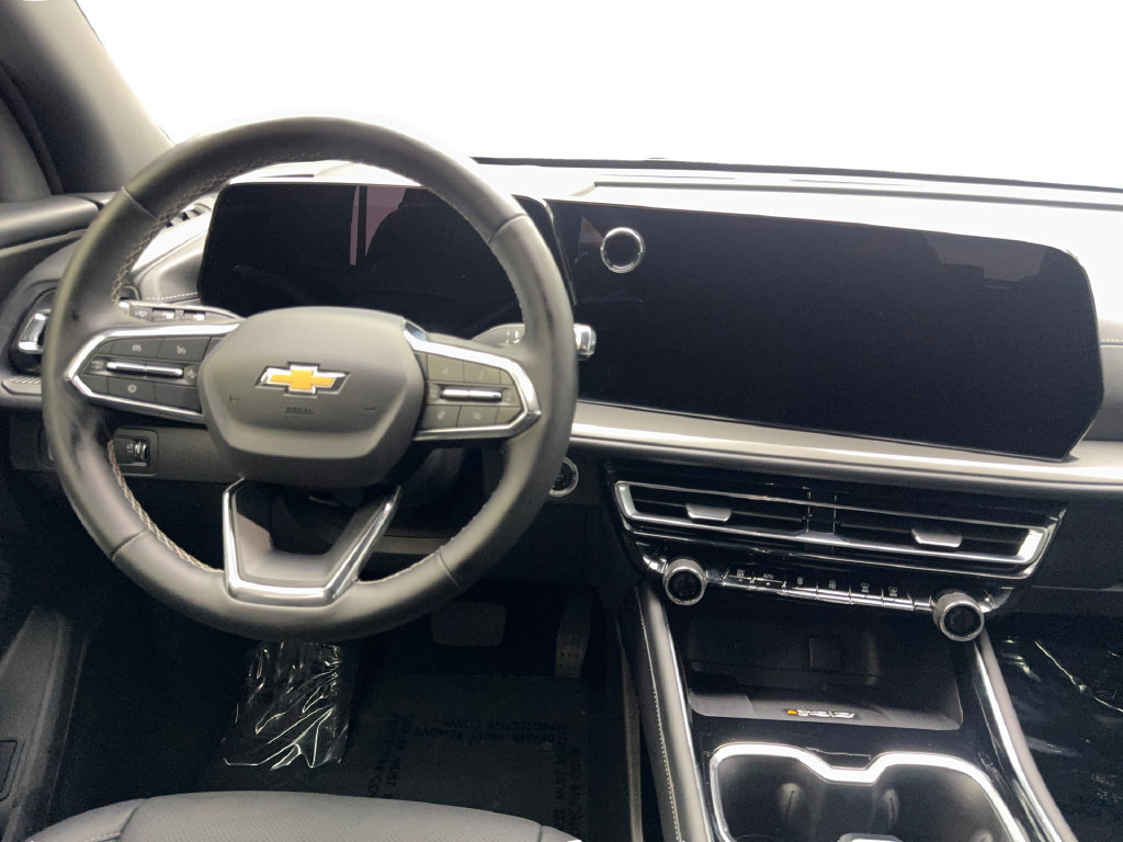 Used 2026 Chevrolet Traverse LT FWD image 59