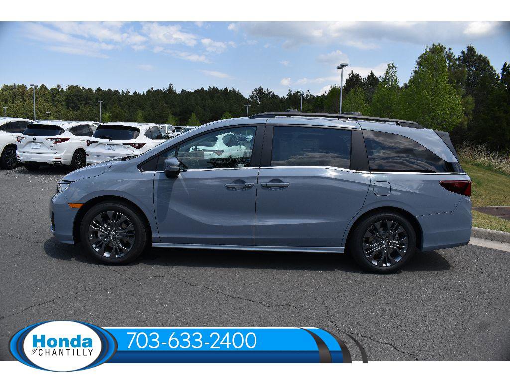 New 2026 Honda Odyssey Touring image 4