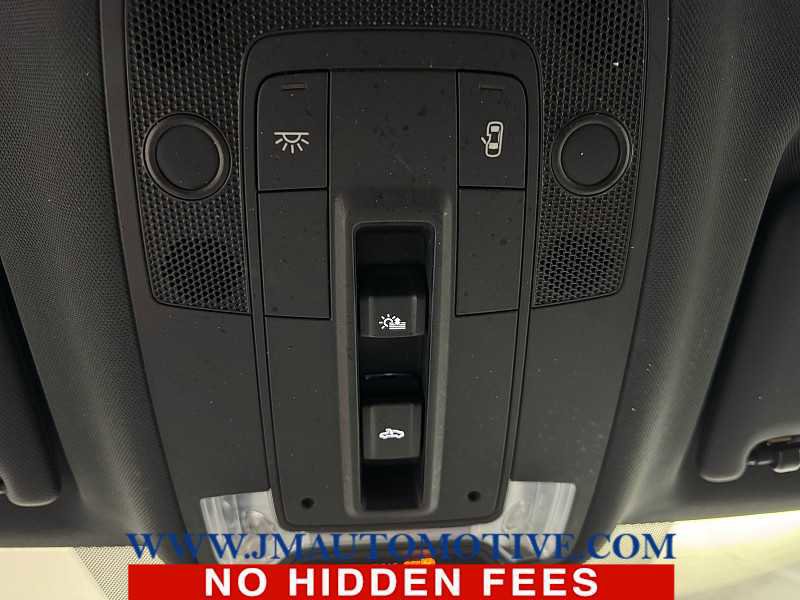 Used 2021 Audi Q3 2.0T Premium w/ Convenience Package image 38