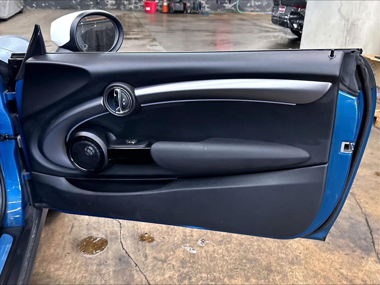 Used 2024 MINI Cooper SE FWD image 26