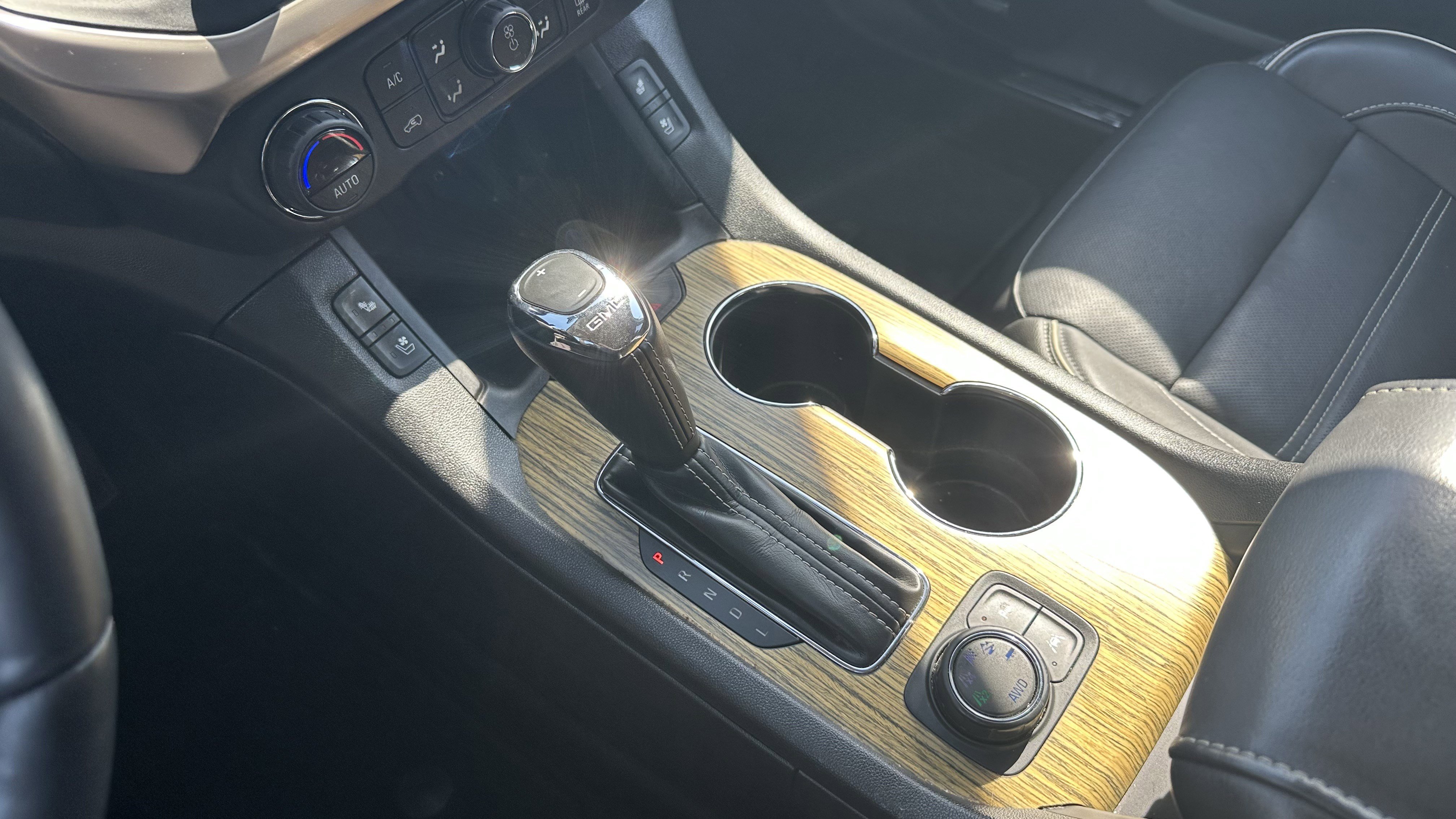 Used 2017 GMC Acadia Denali w/ Technology Package image 27