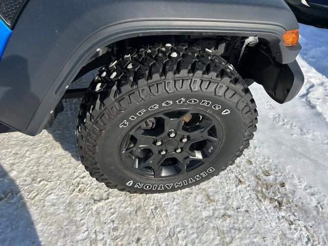 Used 2023 Jeep Wrangler Unlimited AWD/4WD image 33
