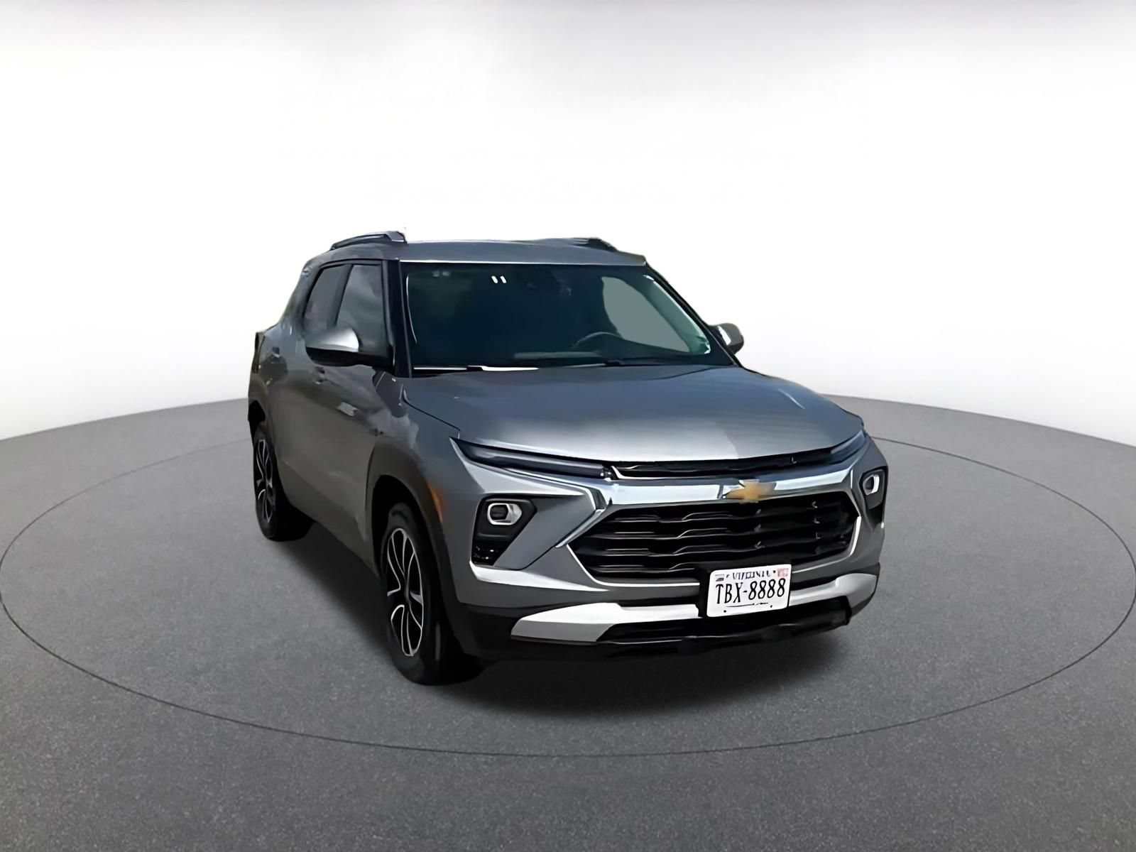 Used 2025 Chevrolet TrailBlazer LT FWD image 3